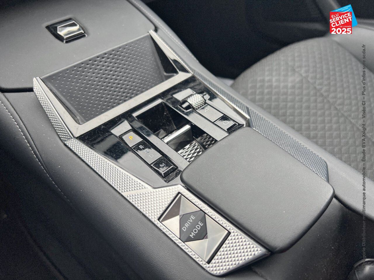 Véhicule d'occasion DS DS 4 BLUEHDI 130CH BASTILLE AUTOMATIQUE CARPLAY chez BMW Besançon