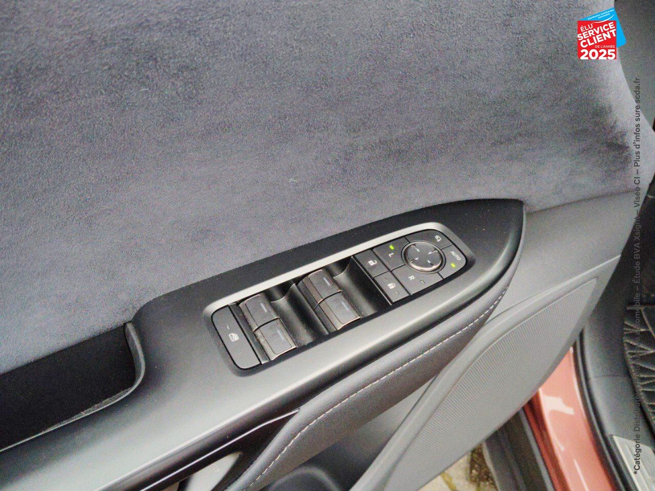 Véhicule d'occasion LEXUS RZ 450E EXECUTIVE TPANO SIEGES CHAUF/VENTIL VOLANT CHAUF GPS CAMERA chez BMW Pontarlier
