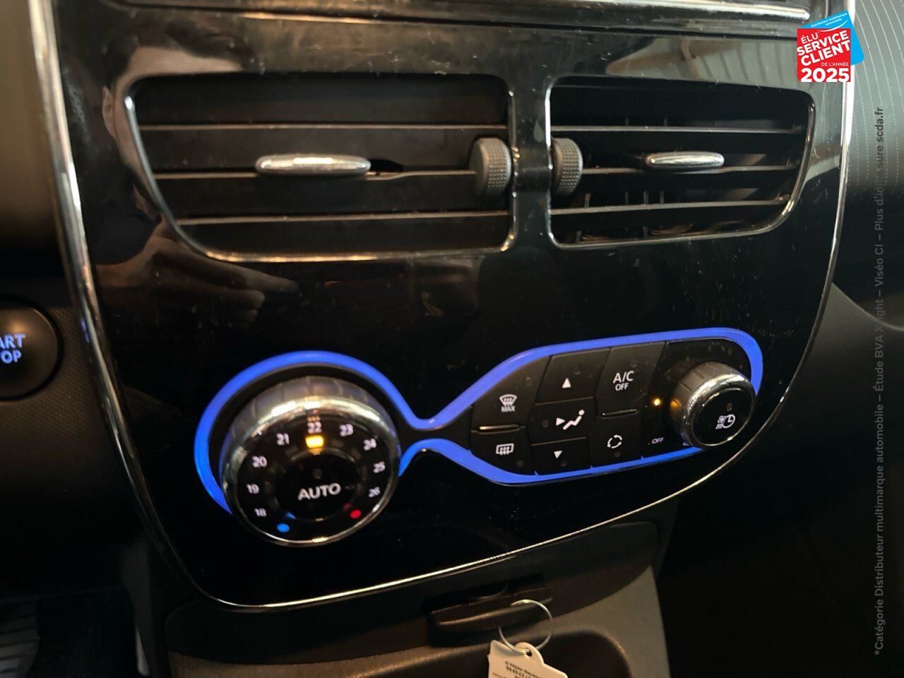 Véhicule d'occasion RENAULT ZOE STAR WARS CHARGE NORMALE R90 chez Opel Verdun