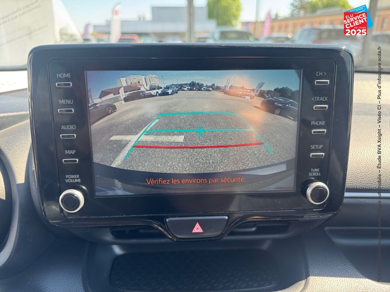 Véhicule d'occasion TOYOTA YARIS 116H DESIGN 5P MY22 CAMERA CARPLAY chez Dacia Belfort