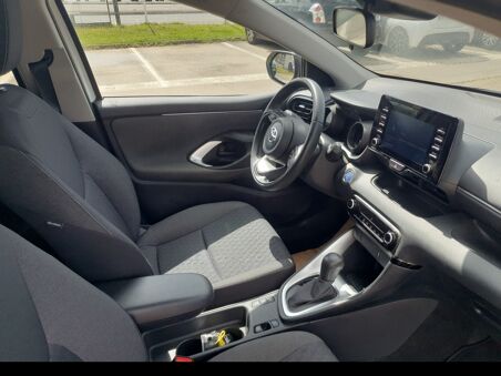 TOYOTA YARIS 116H DESIGN 5P...