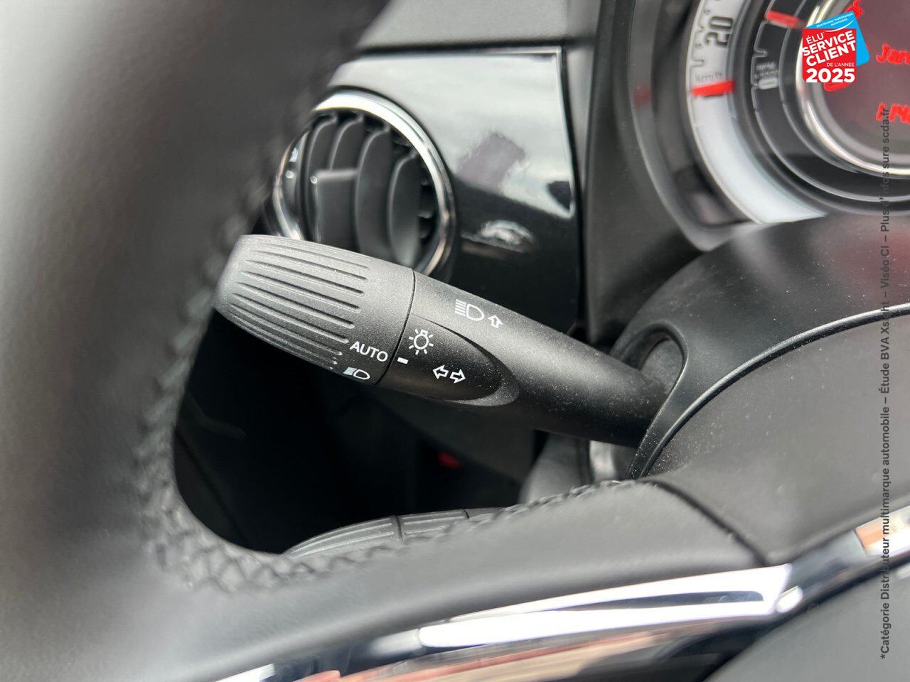 Véhicule d'occasion FIAT 500C 1.0 70CH BSG SS PACK CONFORT chez Renault Sélestat