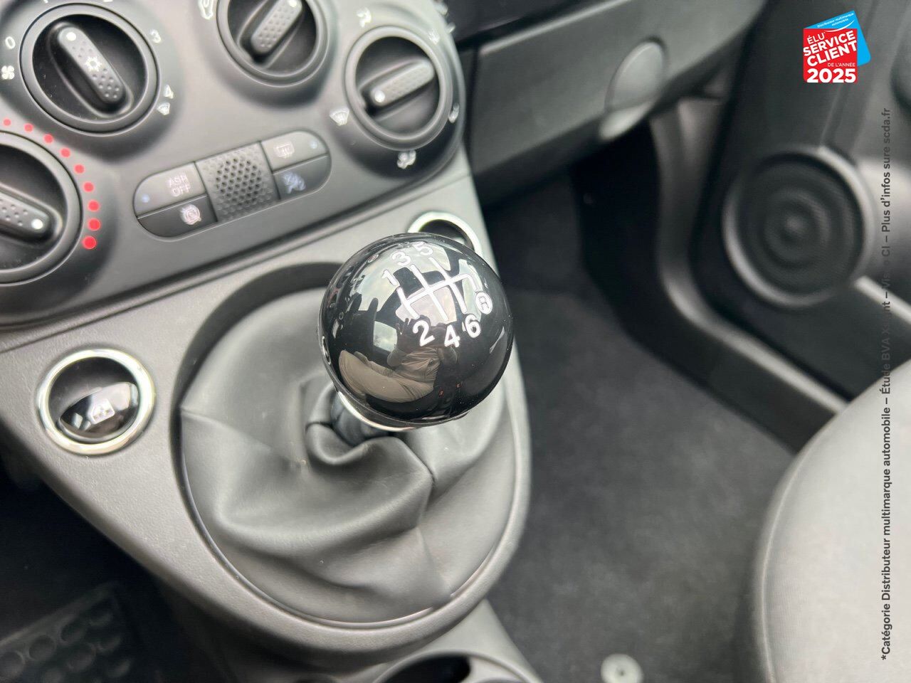 Véhicule d'occasion FIAT 500C 1.0 70CH BSG SS PACK CONFORT chez Renault Sélestat