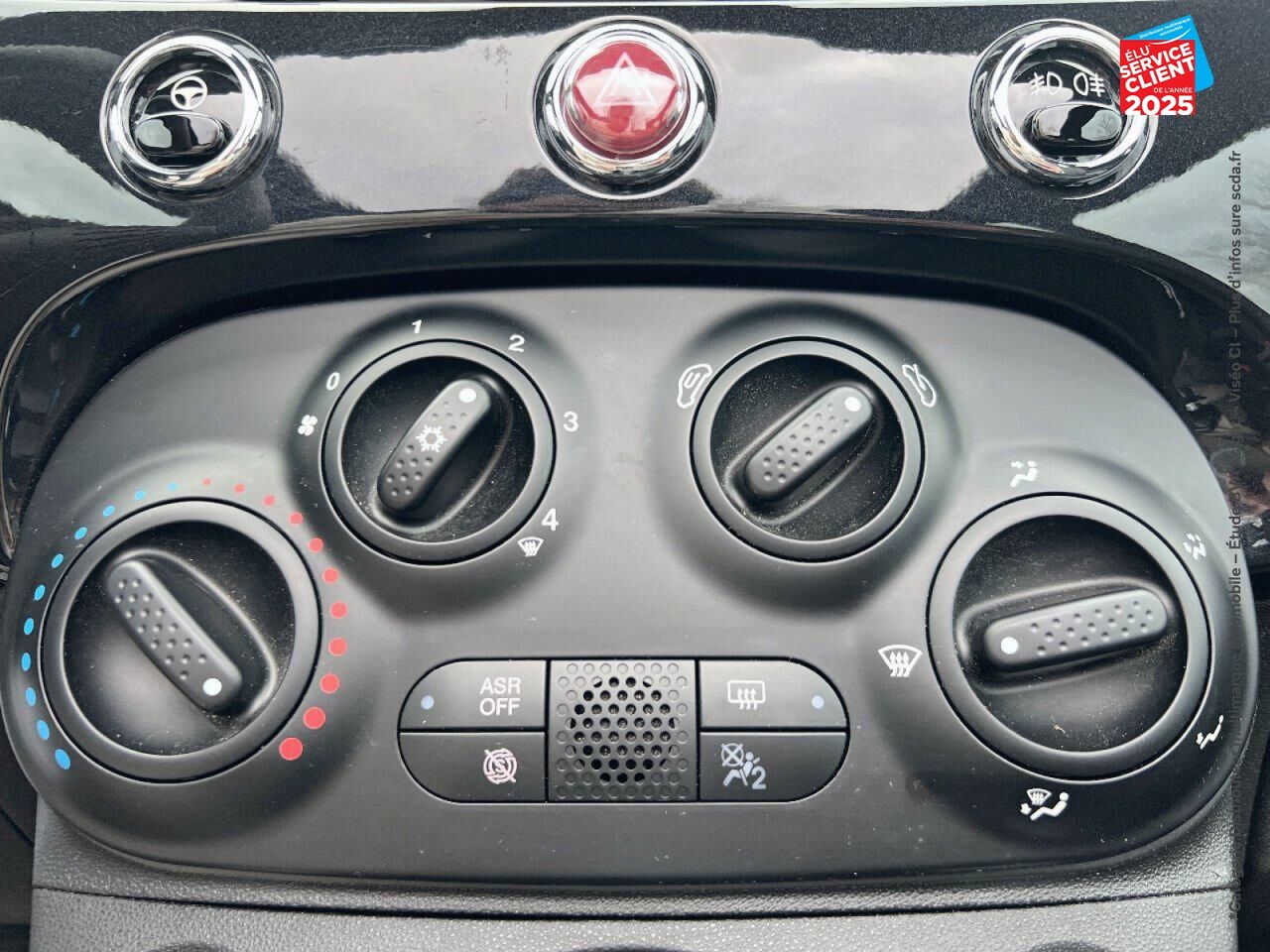Véhicule d'occasion FIAT 500C 1.0 70CH BSG S/S PACK CONFORT chez Opel Saint-Dizier