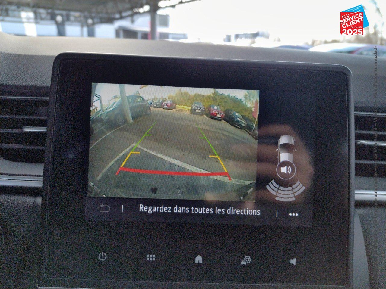 Véhicule d'occasion RENAULT CAPTUR 1.6 E-TECH HYBRIDE RECHARGEABLE 160CH INTENS -21 chez Renault Sélestat