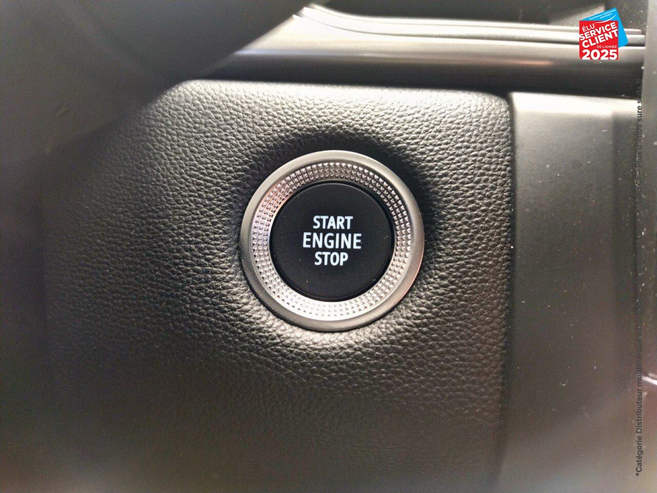 Véhicule d'occasion RENAULT CAPTUR 1.6 E-TECH HYBRIDE RECHARGEABLE 160CH INTENS -21 chez Renault Sélestat