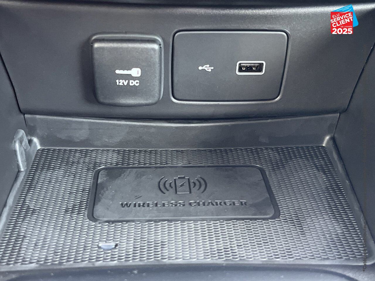 Véhicule d'occasion FIAT TIPO CROSS 1.5 FIREFLY TURBO 130CH S/S RED HYBRID DCT7 MY22 CARPLAY chez Toyota Thionville