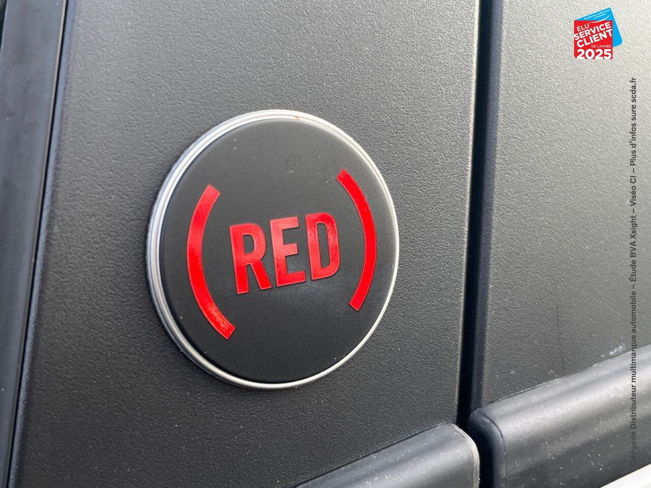 Véhicule d'occasion FIAT TIPO CROSS 1.5 FIREFLY TURBO 130CH S/S RED HYBRID DCT7 MY22 CARPLAY chez Toyota Thionville