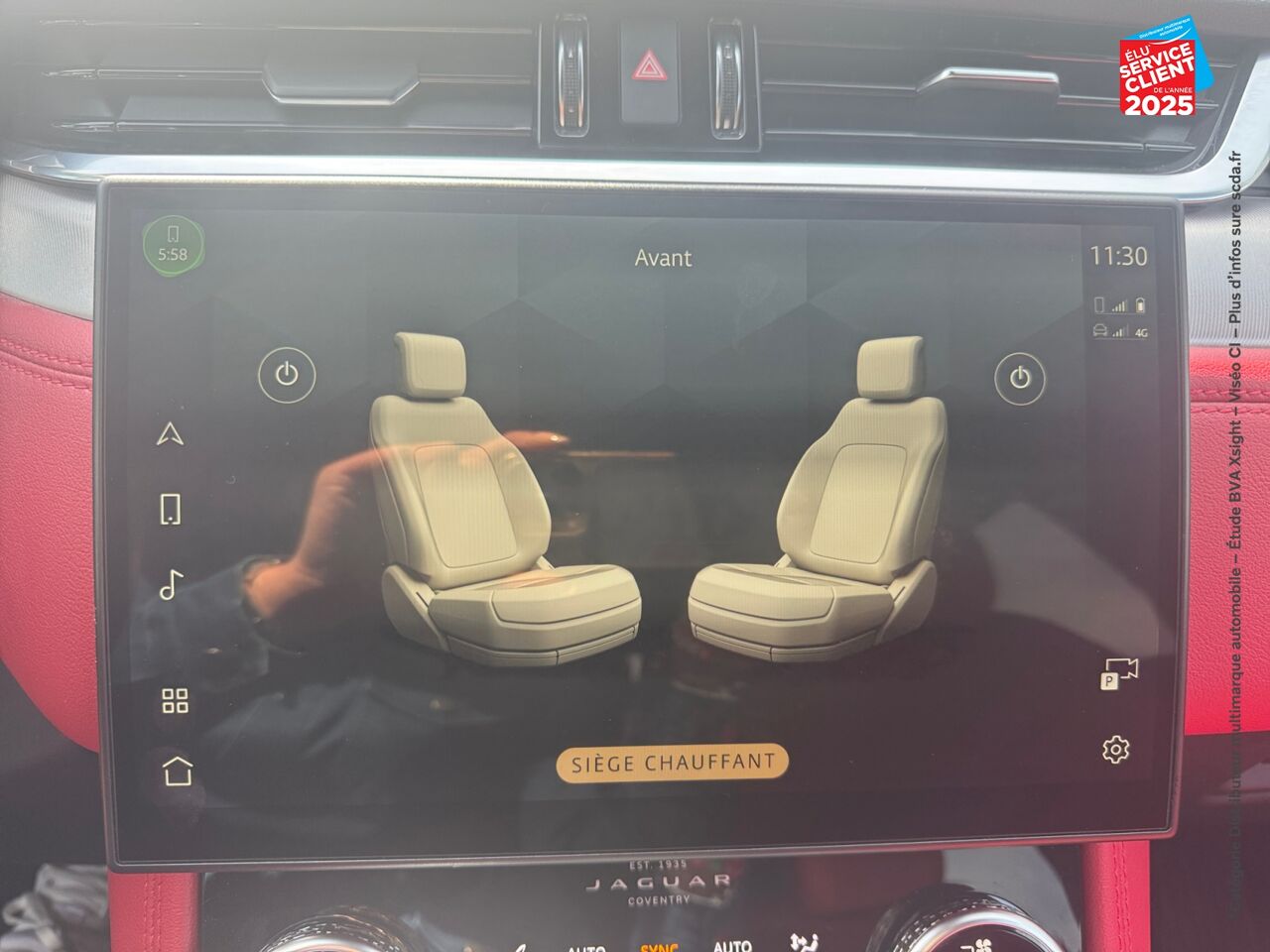 Véhicule d'occasion JAGUAR F-PACE P400E PLUG-IN-HYBRID R-DYNAMIC SE BVA8 AWD chez BMW Pontarlier