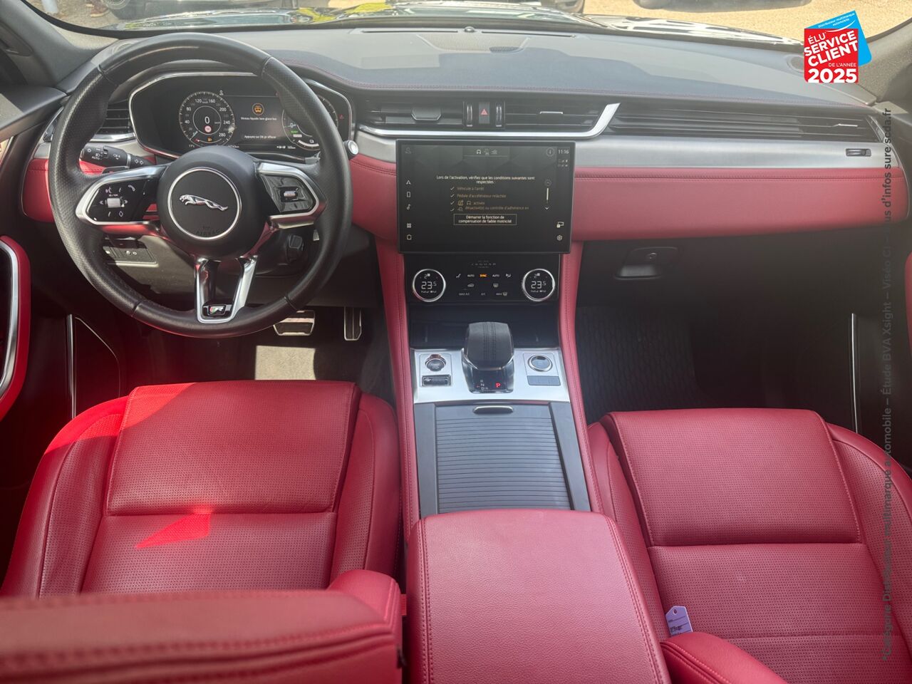 Véhicule d'occasion JAGUAR F-PACE P400E PLUG-IN-HYBRID R-DYNAMIC SE BVA8 AWD chez BMW Pontarlier