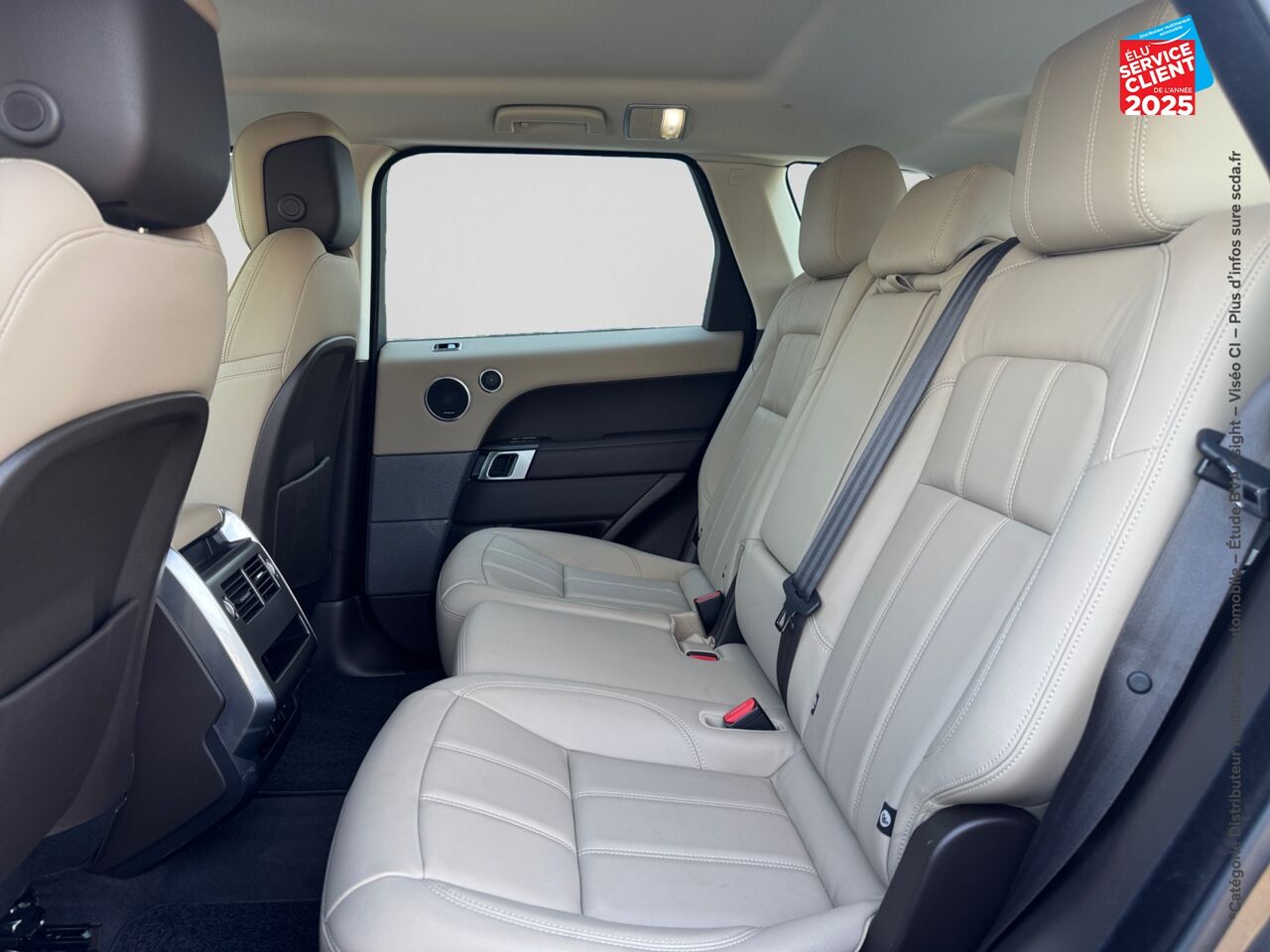 Véhicule d'occasion LAND-ROVER RANGE ROVER SPORT 2.0 P400E 404CH SE MARK IX chez BMW Lons le Saunier