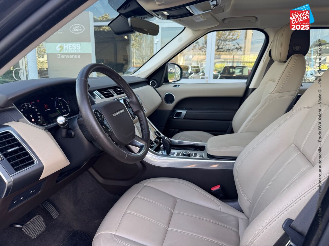 Véhicule d'occasion LAND-ROVER RANGE ROVER SPORT 2.0 P400E 404CH SE MARK IX chez BMW Lons le Saunier