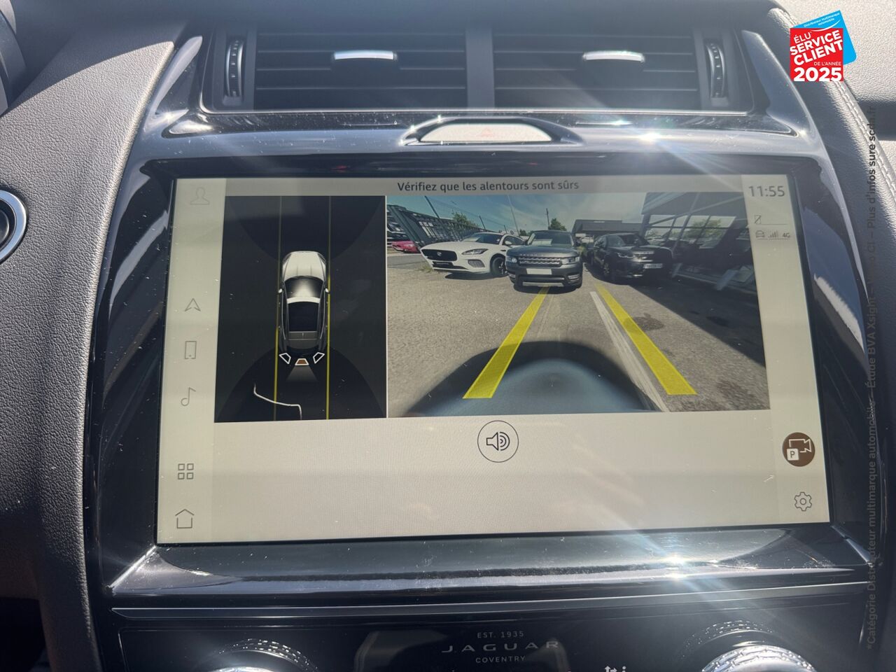 Véhicule d'occasion JAGUAR E-PACE P300E PHEV 309CH R-DYNAMIC HSE chez Renault Saint-Louis