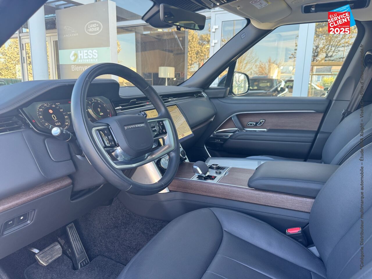 Véhicule d'occasion LAND-ROVER RANGE ROVER 3.0 P510E 510CH PHEV AUTOBIOGRAPHY SWB TOUVRANT SIEGES CHAUF/CUIR GPS CAMERA MERIDIAN chez Land Rover Strasbourg