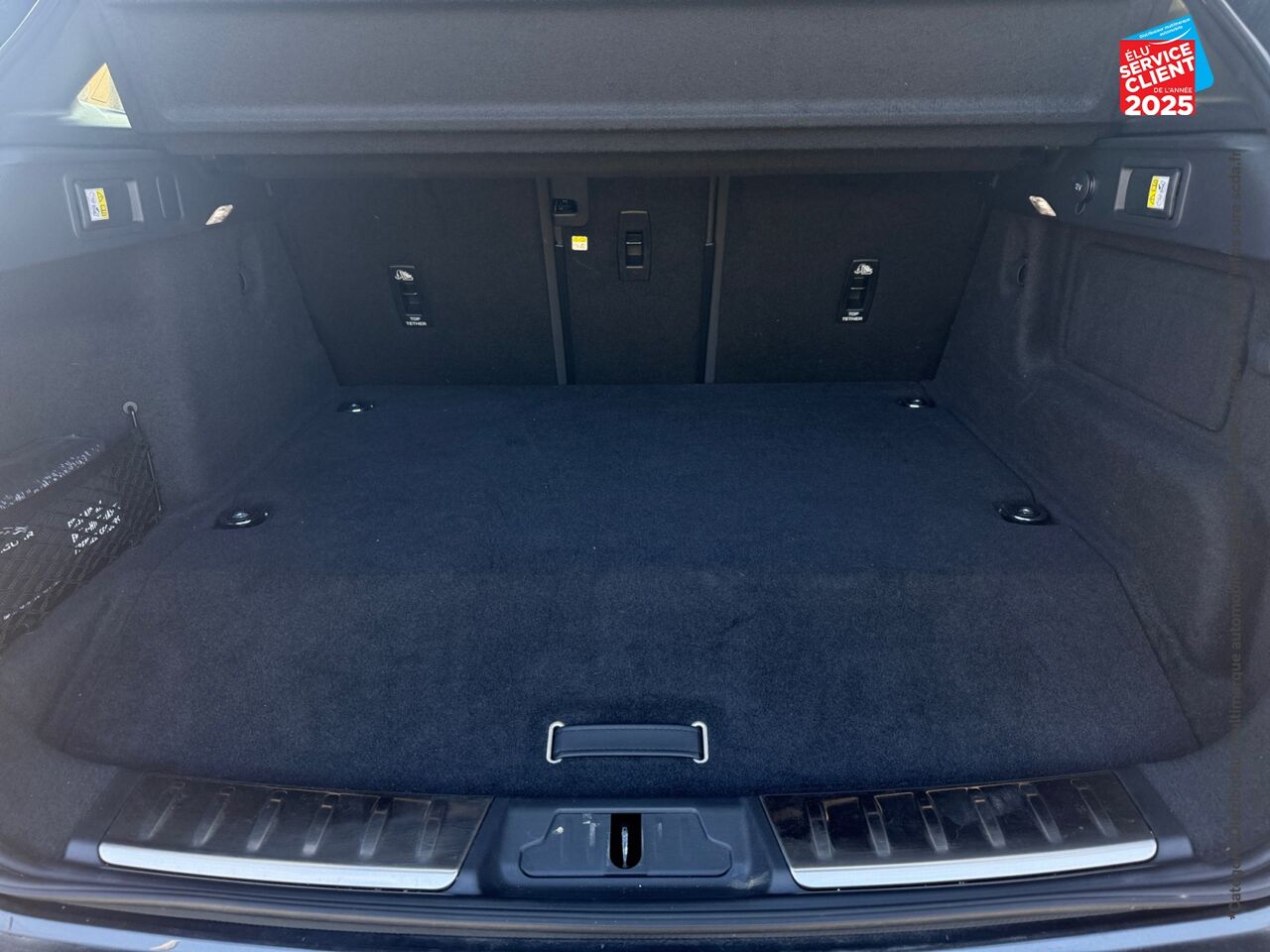 Véhicule d'occasion JAGUAR F-PACE P400E PLUG-IN-HYBRID R-DYNAMIC HSE BVA8 AWD chez BMW Pontarlier