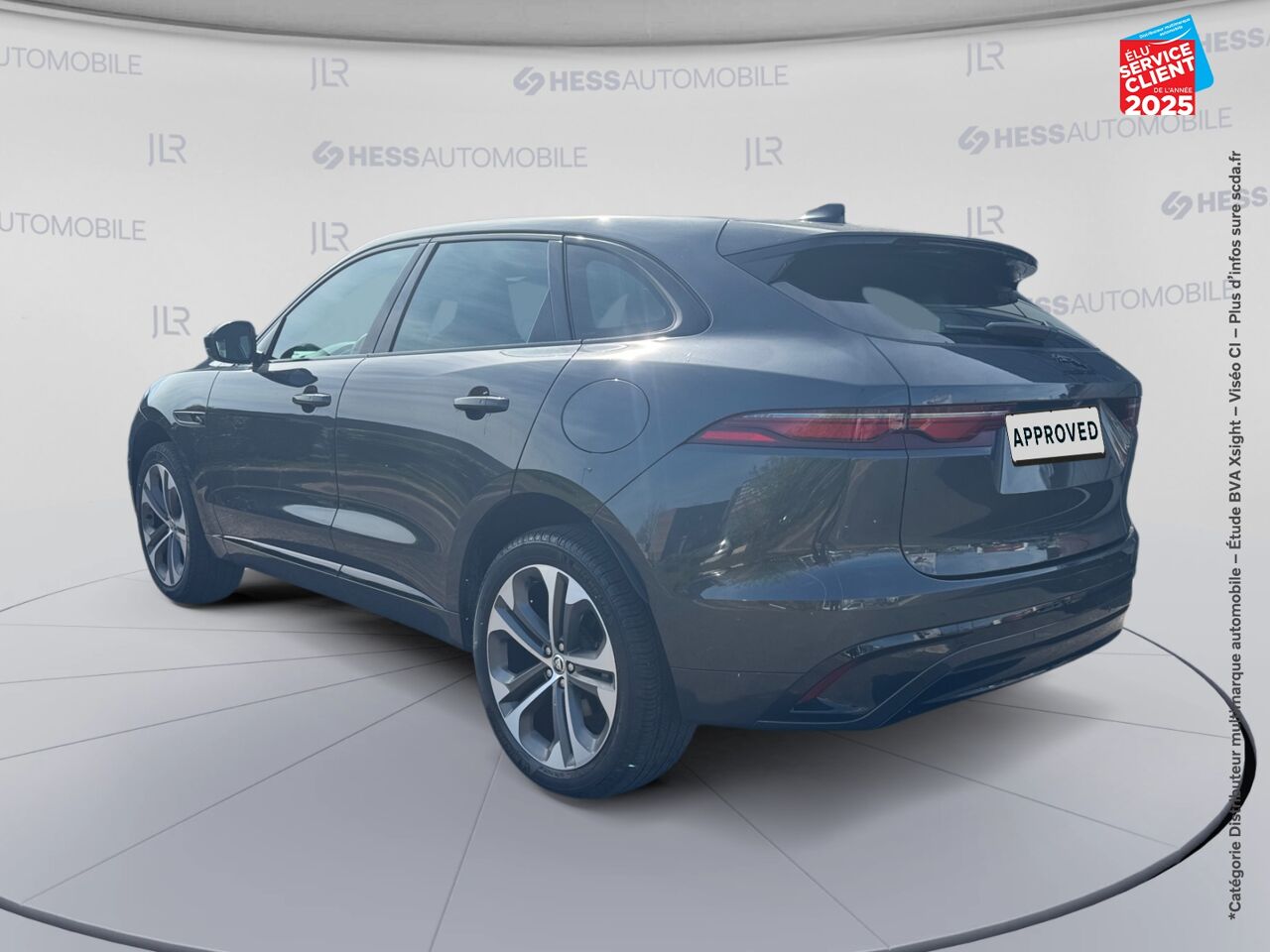 Véhicule d'occasion JAGUAR F-PACE P400E PLUG-IN-HYBRID R-DYNAMIC HSE BVA8 AWD chez BMW Pontarlier