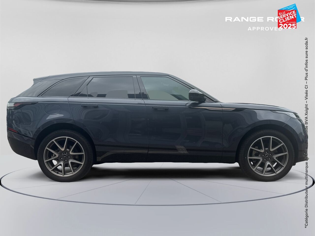 Véhicule d'occasion LAND-ROVER RANGE ROVER VELAR 2.0 P400E 404CH PHEV DYNAMIC HSE AWD BVA chez Renault Saint-Louis