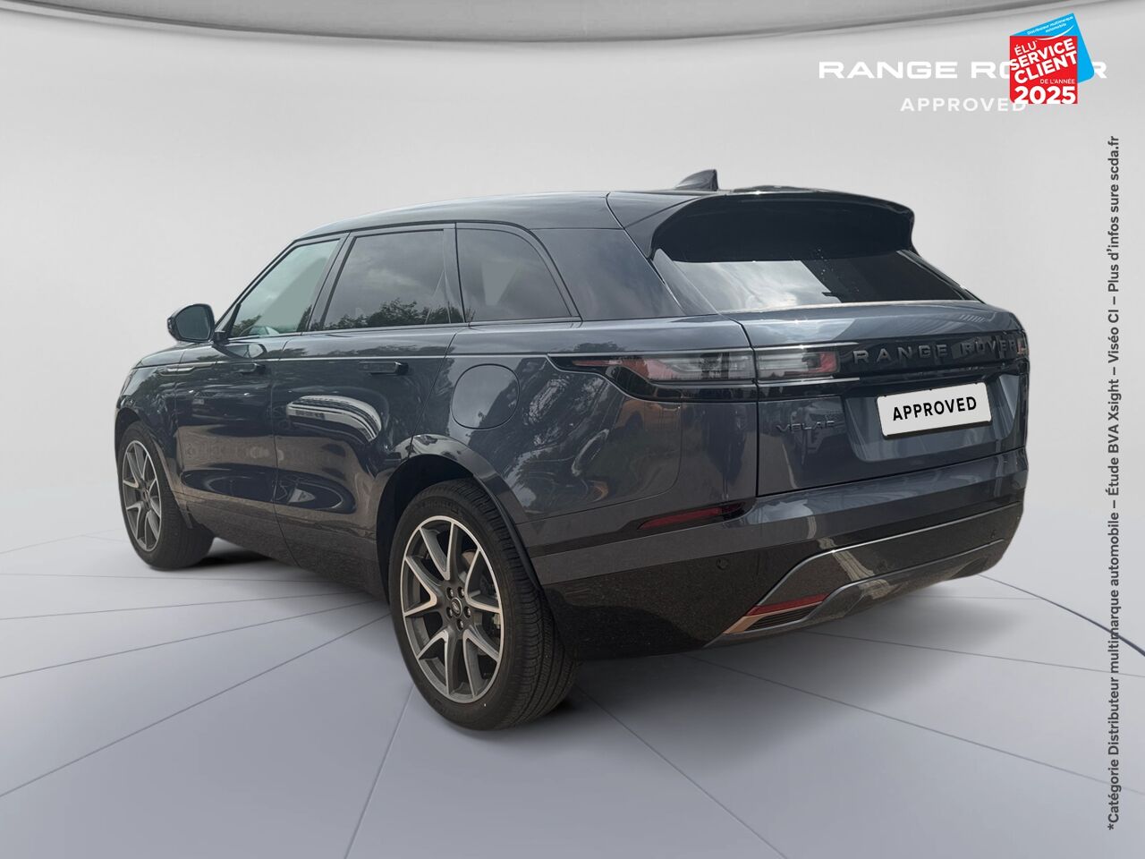 Véhicule d'occasion LAND-ROVER RANGE ROVER VELAR 2.0 P400E 404CH PHEV DYNAMIC HSE AWD BVA chez Renault Saint-Louis