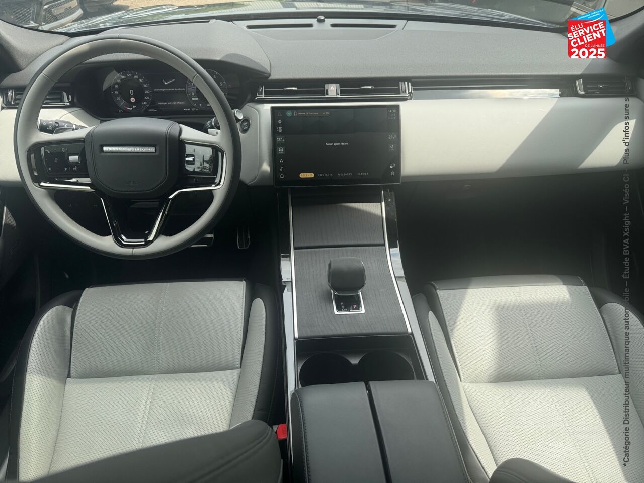Véhicule d'occasion LAND-ROVER RANGE ROVER VELAR 2.0 P400E 404CH PHEV DYNAMIC HSE AWD BVA chez Renault Saint-Louis