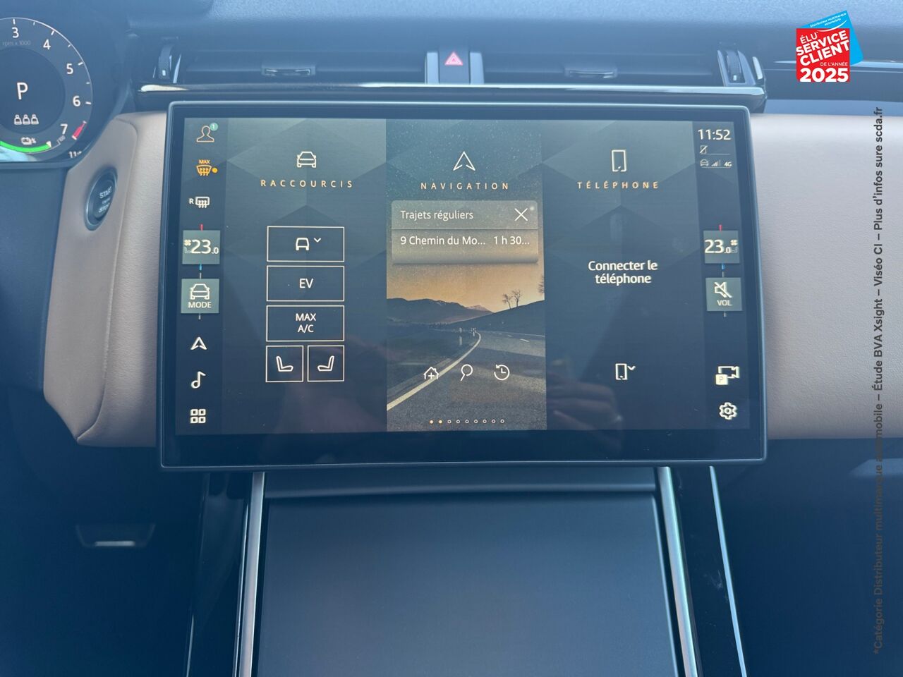 Véhicule d'occasion LAND-ROVER RANGE ROVER VELAR 2.0 P400E 404CH PHEV R-DYNAMIC HSE AWD BVA chez Renault Sélestat