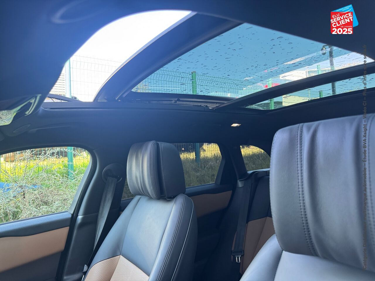 Véhicule d'occasion LAND-ROVER RANGE ROVER VELAR 2.0 P400E 404CH PHEV R-DYNAMIC HSE AWD BVA chez Renault Sélestat