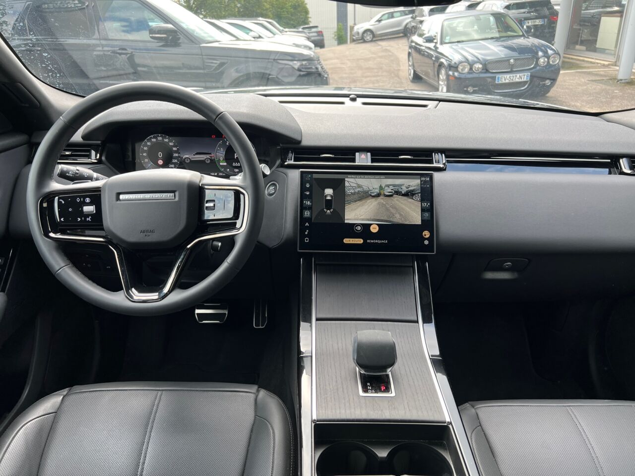 chez Land Rover Strasbourg