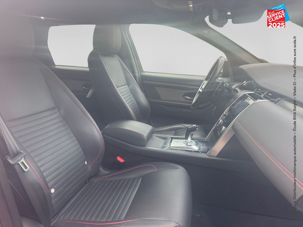 Véhicule d'occasion LAND-ROVER DISCOVERY SPORT D200 R-DYNAMIC HSE AWD BVA MARK VI chez Land Rover Metz