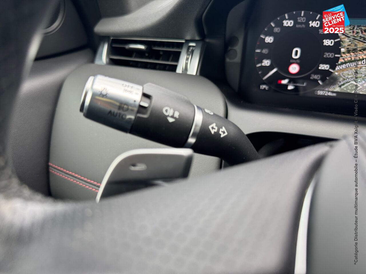 Véhicule d'occasion LAND-ROVER DISCOVERY SPORT D200 R-DYNAMIC HSE AWD BVA MARK VI chez Land Rover Metz