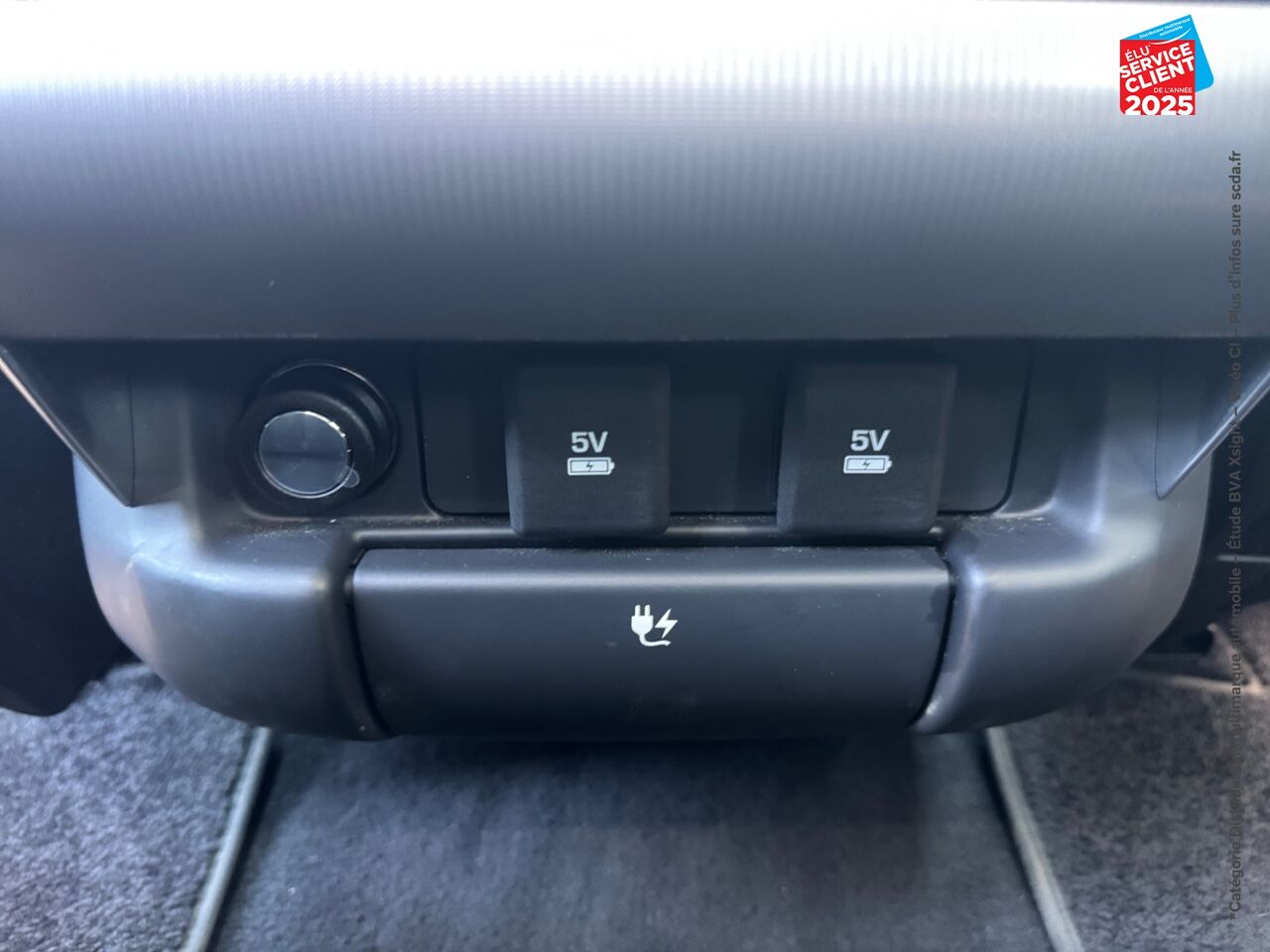 Véhicule d'occasion LAND-ROVER RANGE ROVER SPORT 2.0 P400E 404CH HSE MARK VII TOUVRANT SIEGES CHAUF/CUIR GPS CAMERA MERIDIAN chez Land Rover Strasbourg