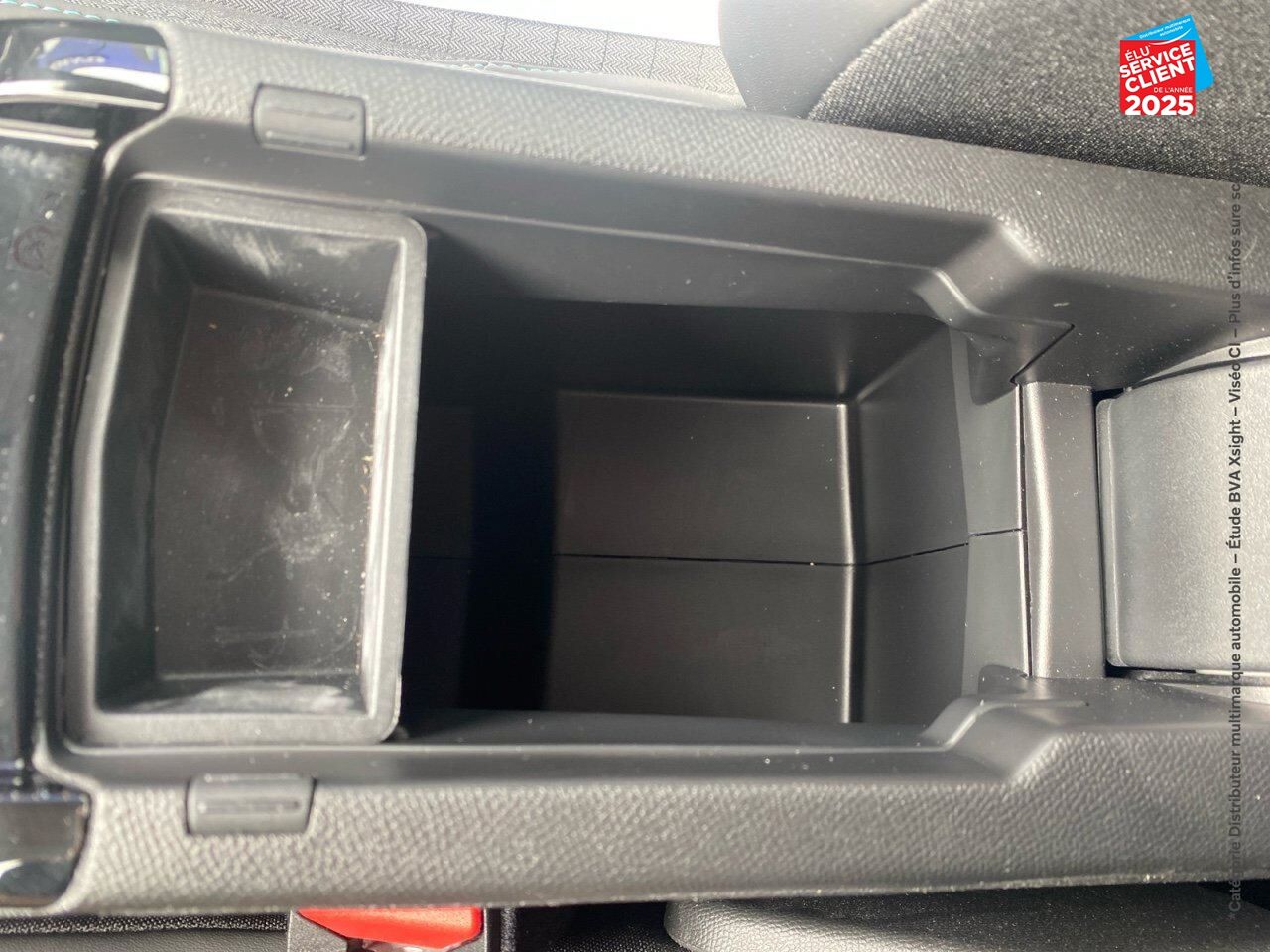 Véhicule d'occasion PEUGEOT 208 1.2 PURETECH 100CH S/S ALLURE PACK EAT8 CAMERA CARPLAY chez Renault Strasbourg