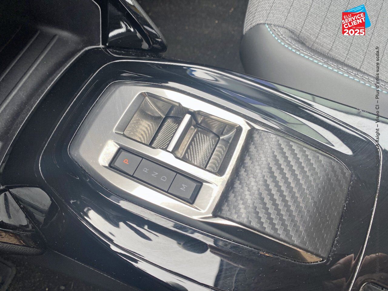 Véhicule d'occasion PEUGEOT 208 1.2 PURETECH 100CH S/S ALLURE PACK EAT8 CAMERA CARPLAY chez Renault Strasbourg
