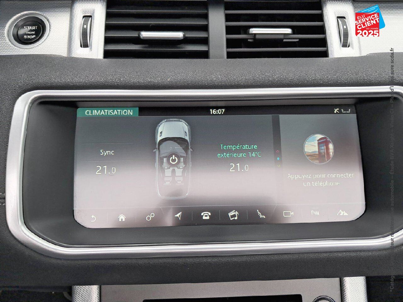 Véhicule d'occasion LAND-ROVER RANGE EVOQUE CAB 2.0 TD4 180 HSE DYNAMIC BVA MARK IV SIEGES CHAUF/CUIR GPS CAMERA MERIDIAN chez BMW Besançon