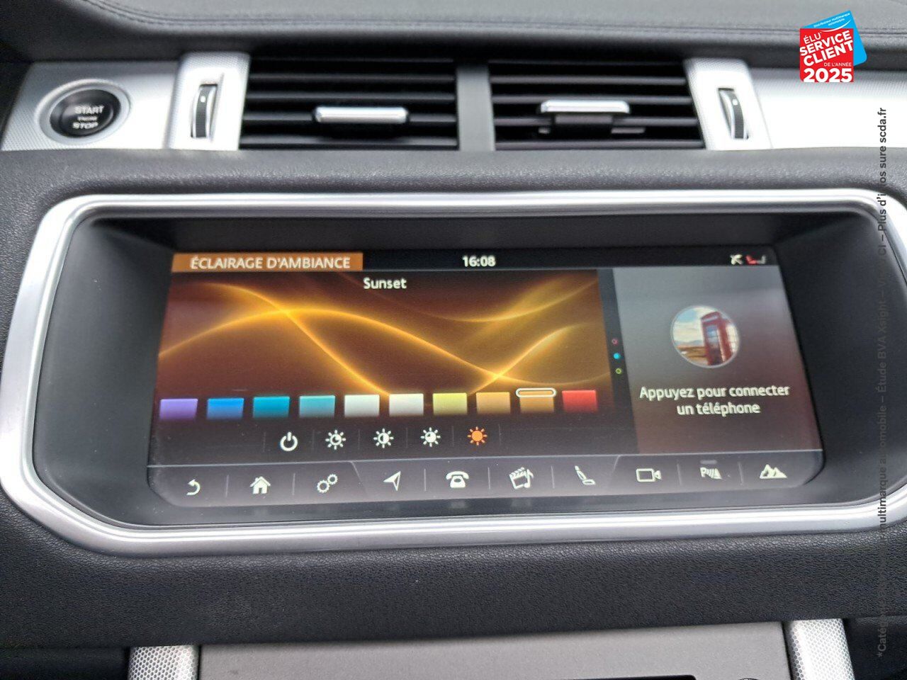 Véhicule d'occasion LAND-ROVER RANGE EVOQUE CAB 2.0 TD4 180 HSE DYNAMIC BVA MARK IV SIEGES CHAUF/CUIR GPS CAMERA MERIDIAN chez BMW Besançon