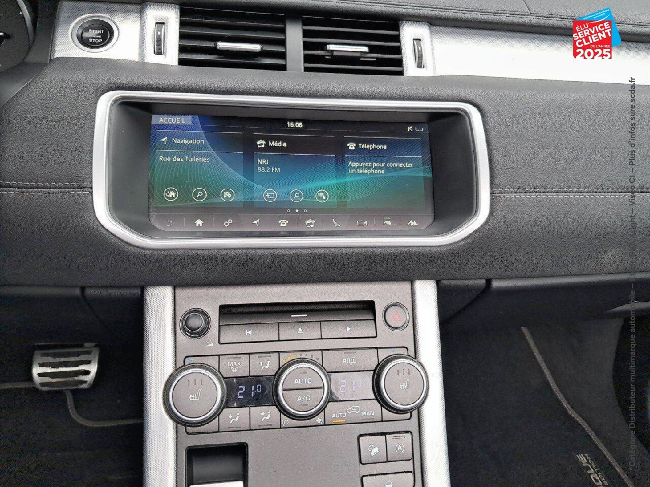 Véhicule d'occasion LAND-ROVER RANGE EVOQUE CAB 2.0 TD4 180 HSE DYNAMIC BVA MARK IV SIEGES CHAUF/CUIR GPS CAMERA MERIDIAN chez BMW Besançon