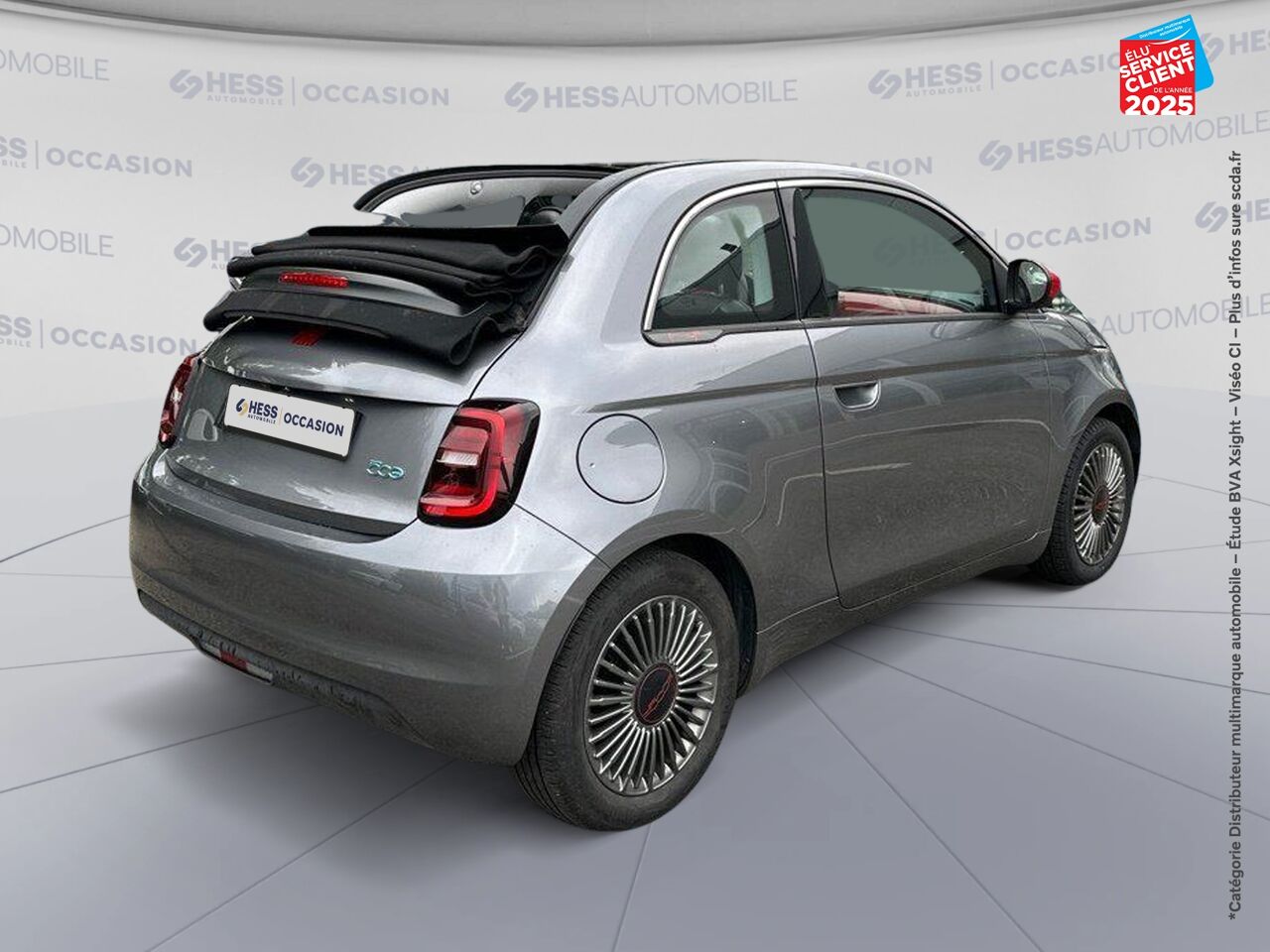 Véhicule d'occasion FIAT 500C E 95CH RED GPS CAMERA chez Opel Bar le Duc