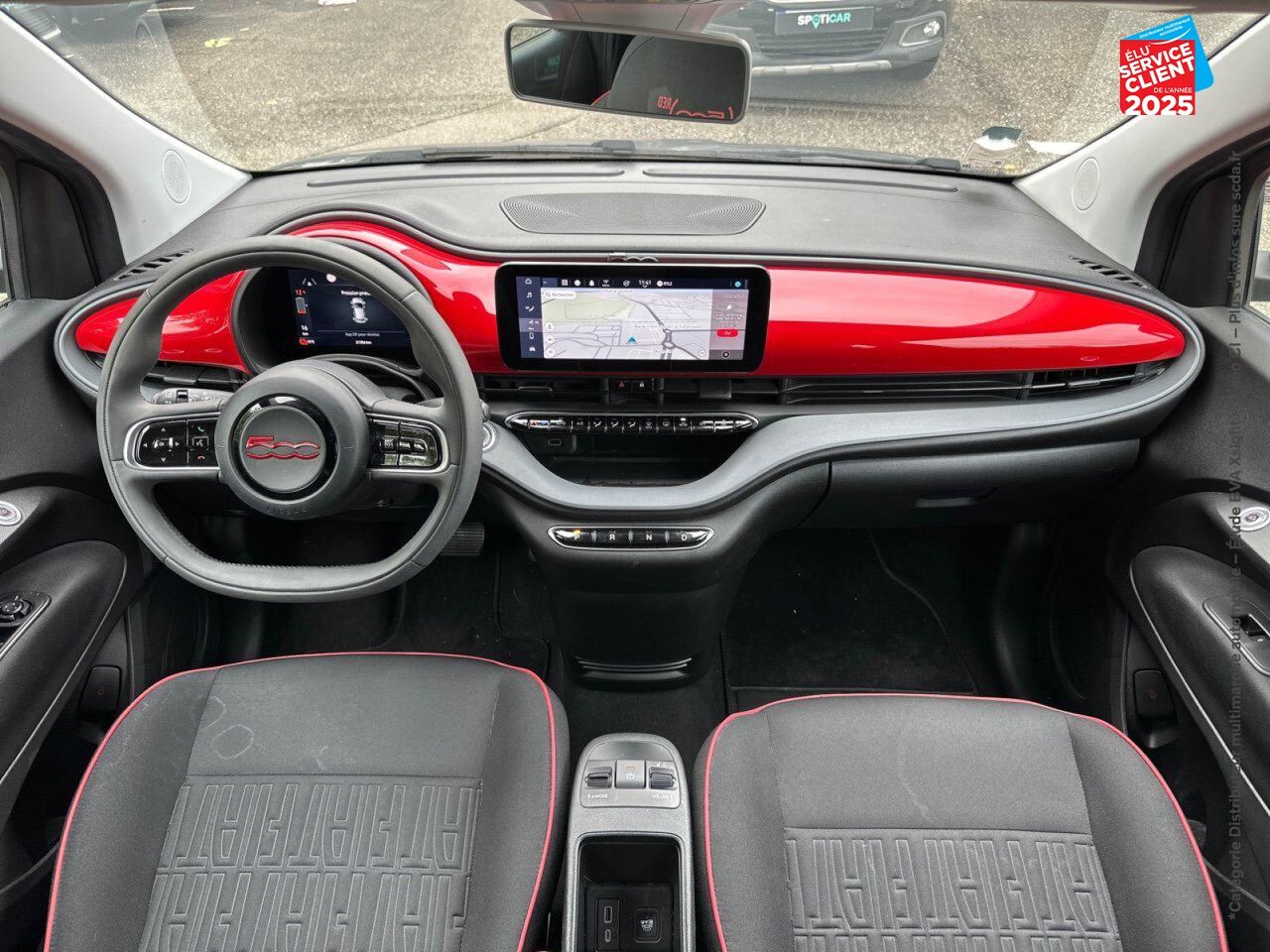 Véhicule d'occasion FIAT 500C E 95CH RED GPS CAMERA chez Opel Bar le Duc