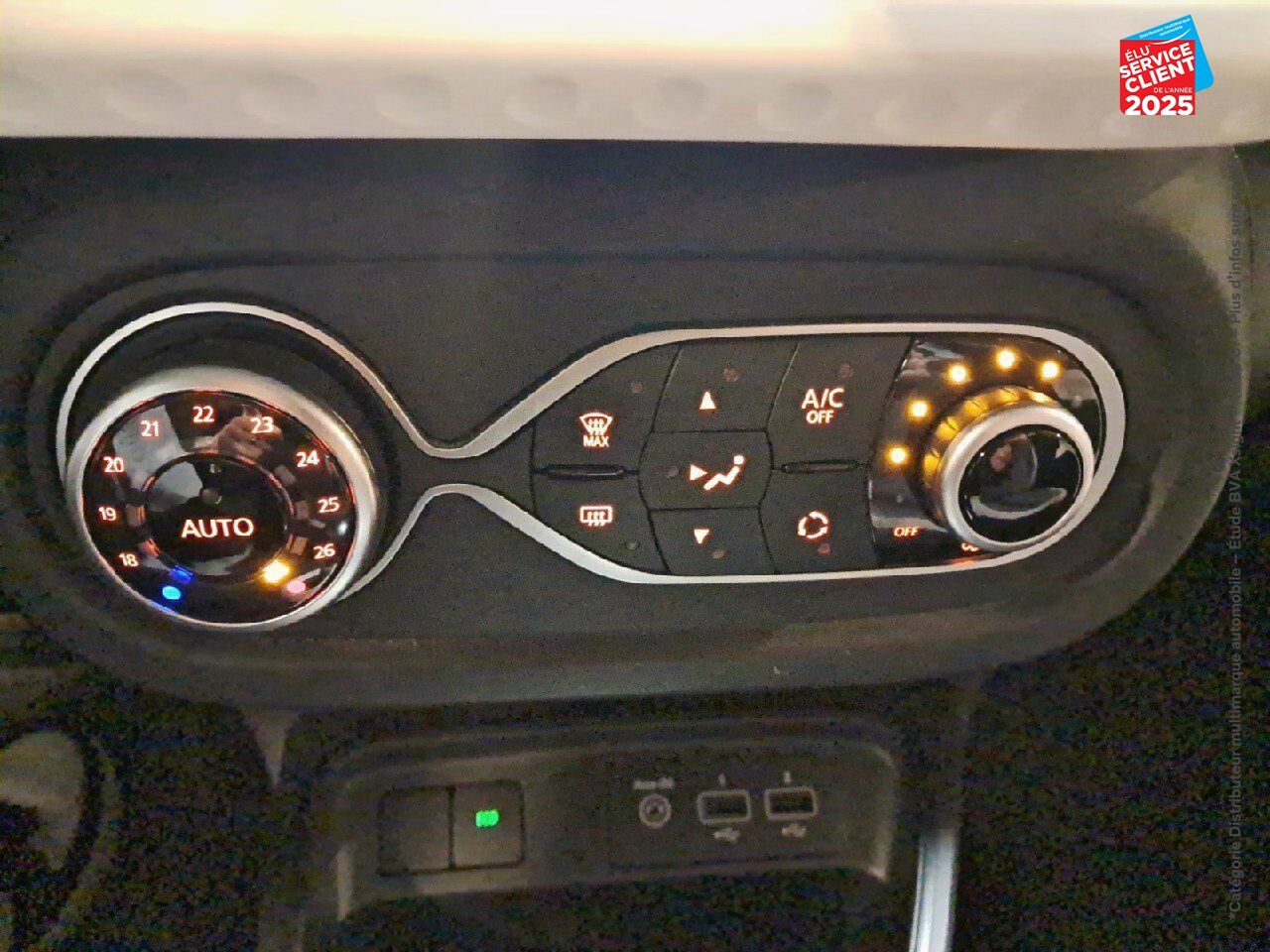 Véhicule d'occasion RENAULT TWINGO E-TECH ELECTRIC ZEN R80 ACHAT INTEGRAL - 21MY chez Hyundai Reims