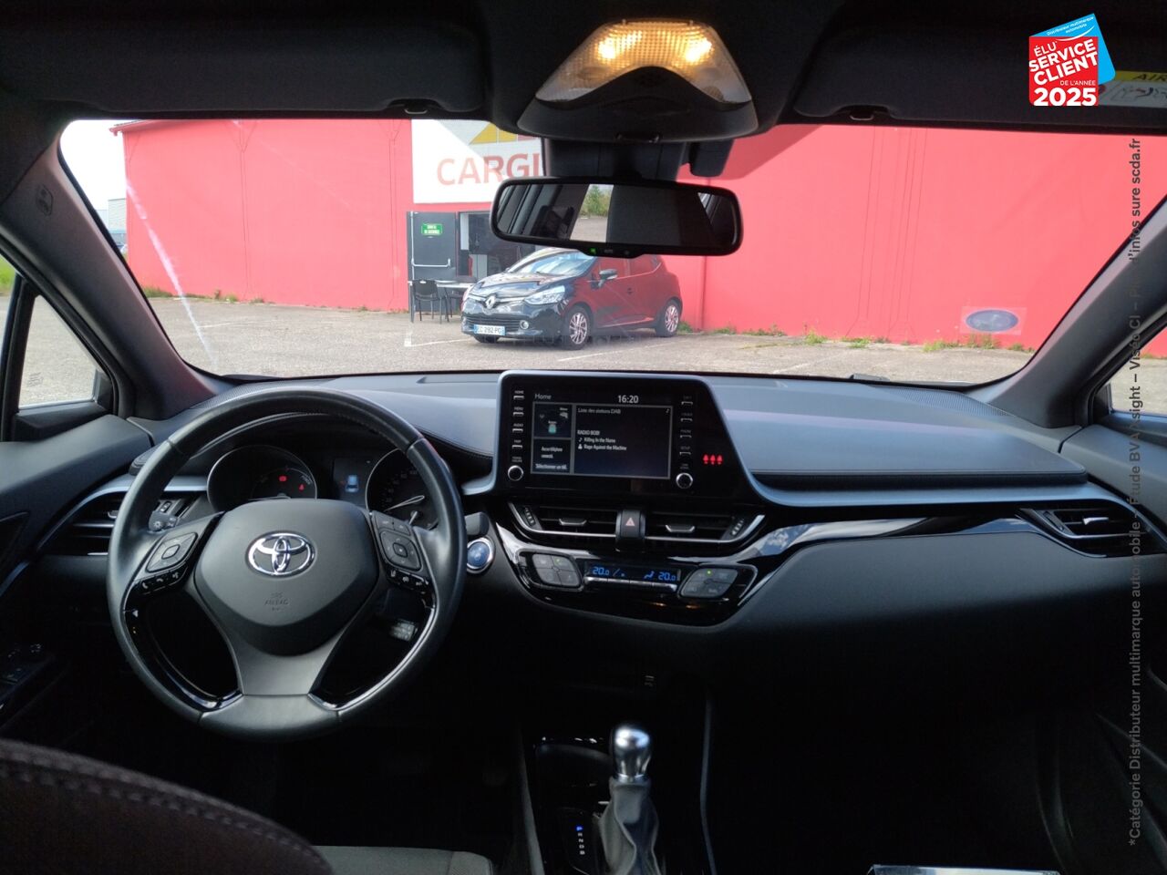 Véhicule d'occasion TOYOTA C-HR 122H EDITION 2WD E-CVT MY20 CAMERA chez Renault Sélestat