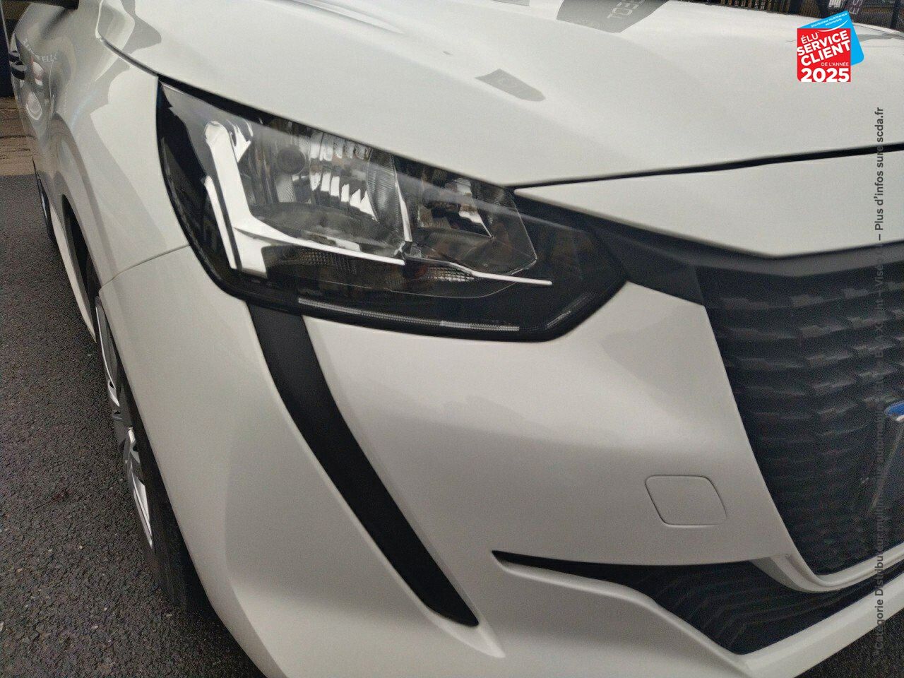 Véhicule d'occasion PEUGEOT 208 AFFAIRE 1.5 BLUEHDI 100 PREMIUM PACK chez Toyota Saint Dizier