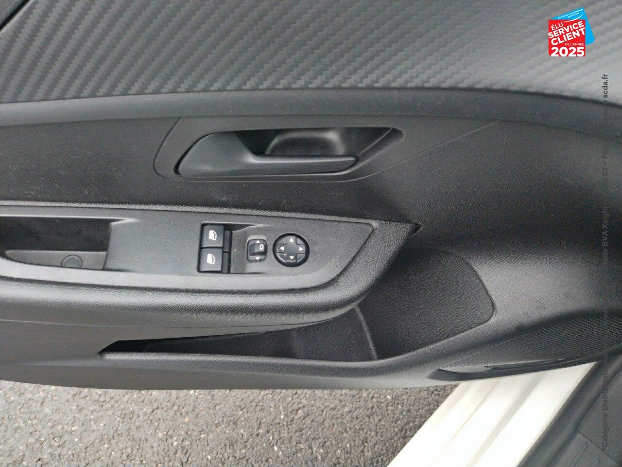 Véhicule d'occasion PEUGEOT 208 AFFAIRE 1.5 BLUEHDI 100 PREMIUM PACK chez Toyota Saint Dizier