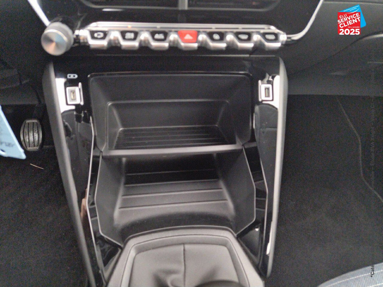 Véhicule d'occasion PEUGEOT 208 AFFAIRE 1.5 BLUEHDI 100 PREMIUM PACK chez Toyota Saint Dizier