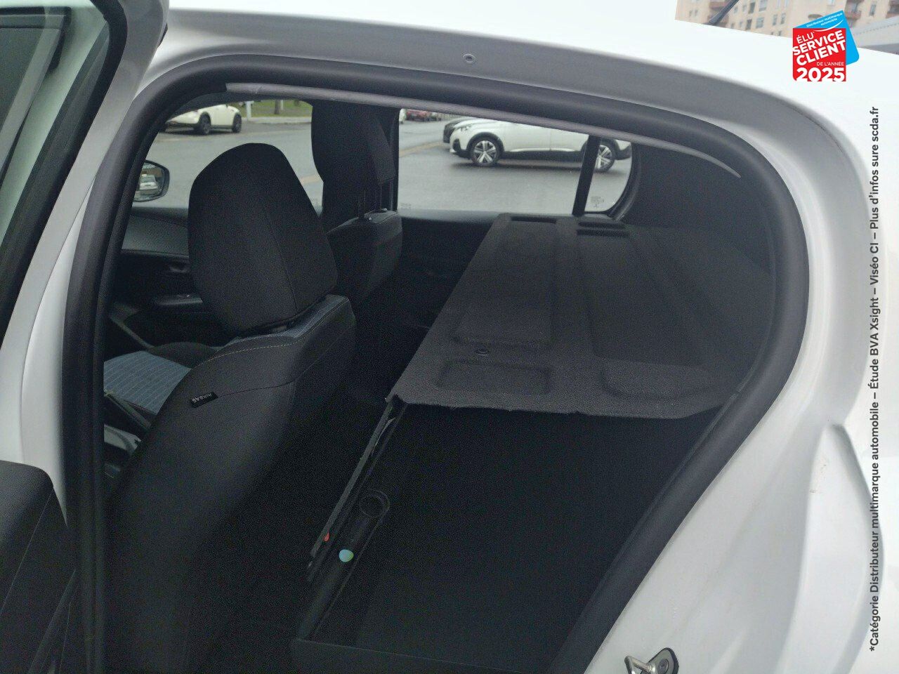Véhicule d'occasion PEUGEOT 208 AFFAIRE 1.5 BLUEHDI 100 PREMIUM PACK chez Toyota Saint Dizier