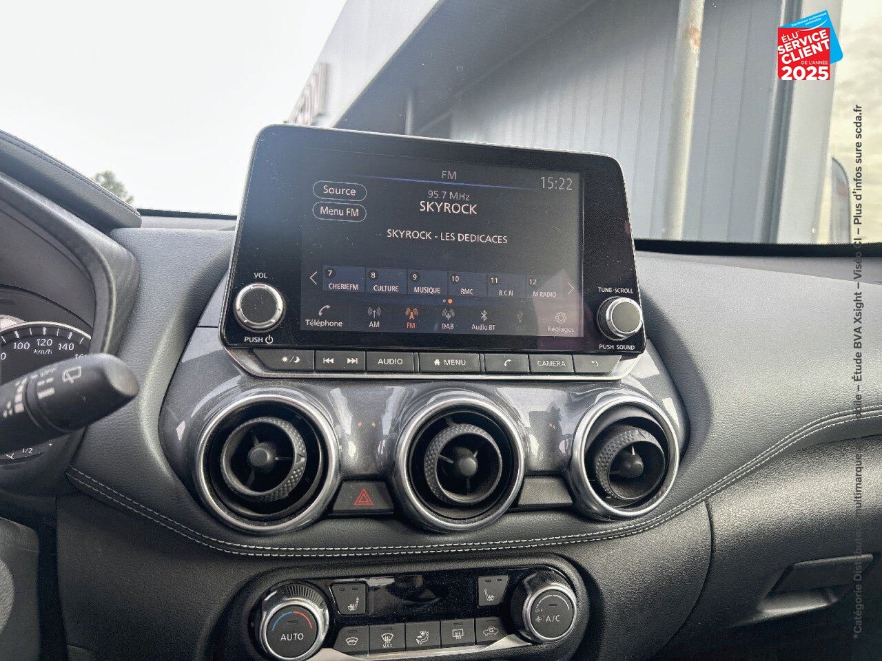 Véhicule d'occasion NISSAN JUKE 1.0 DIG-T 114CH TEKNA DCT 2021 chez Hyundai Chalons