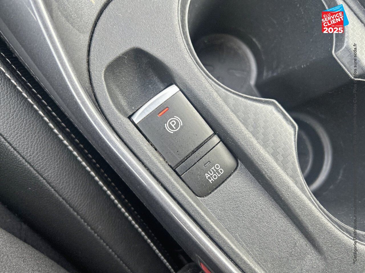 Véhicule d'occasion NISSAN JUKE 1.0 DIG-T 114CH TEKNA DCT 2021 chez Hyundai Chalons