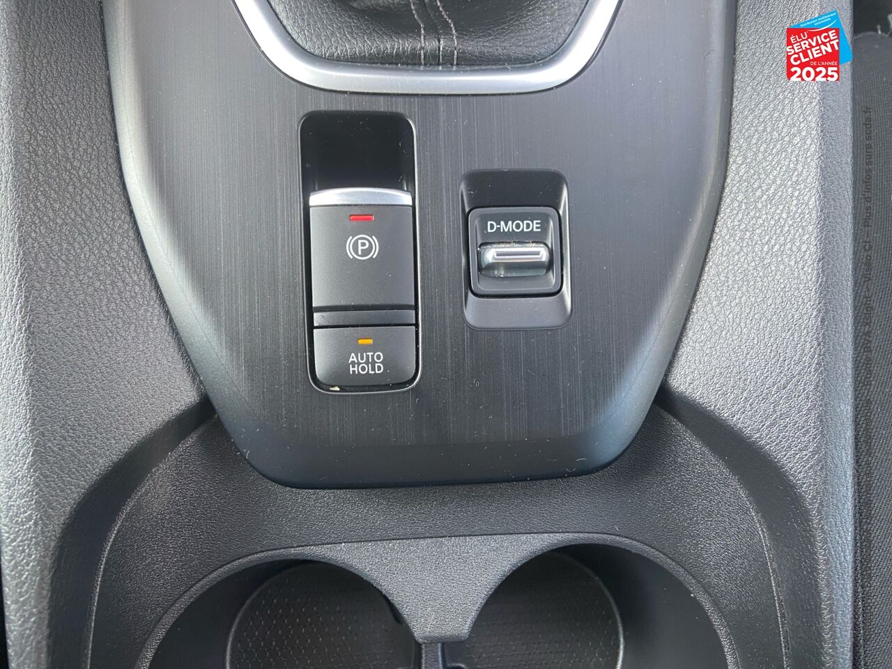Véhicule d'occasion NISSAN QASHQAI 1.3 MILD HYBRID 140CH BUSINESS EDITION chez Renault Colmar