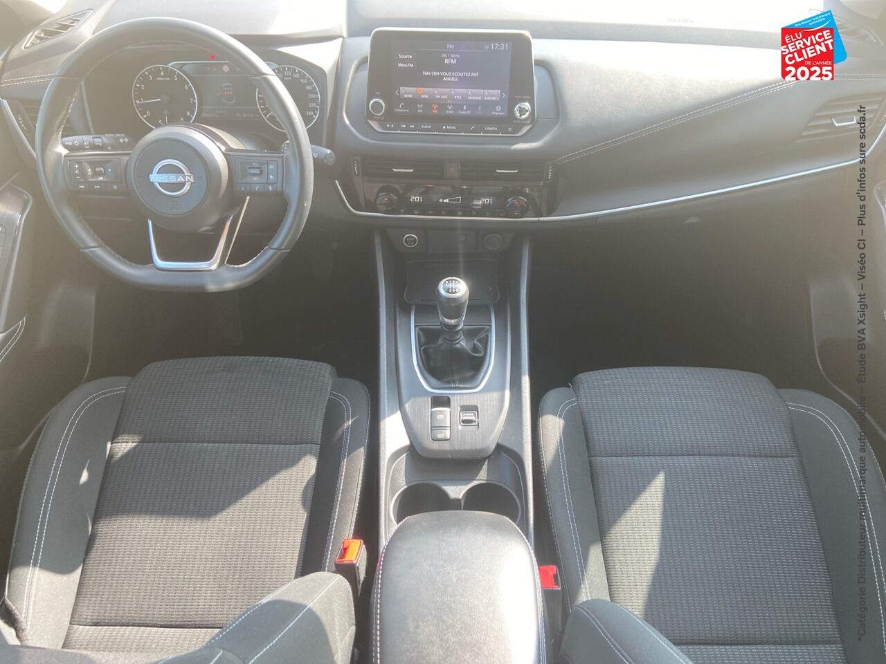 Véhicule d'occasion NISSAN QASHQAI 1.3 MILD HYBRID 140CH BUSINESS EDITION chez Renault Colmar