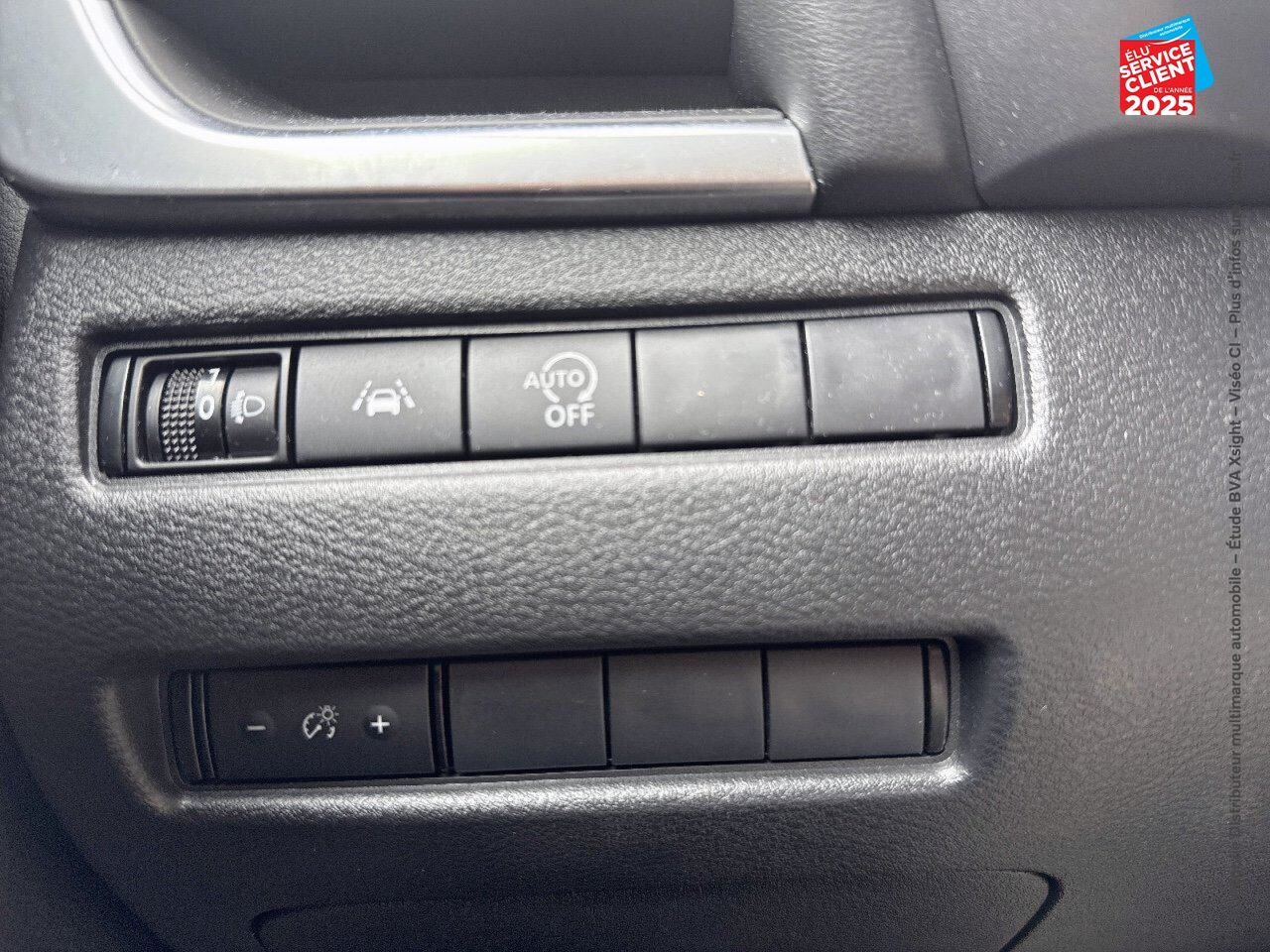 Véhicule d'occasion NISSAN QASHQAI 1.3 MILD HYBRID 140CH BUSINESS EDITION chez Renault Colmar
