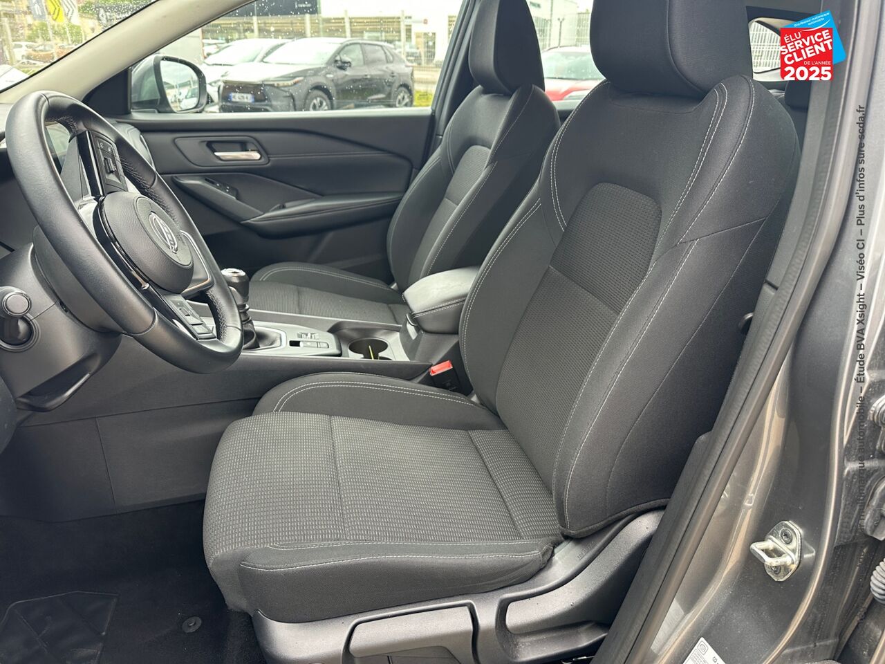 Véhicule d'occasion NISSAN QASHQAI 1.3 MILD HYBRID 140CH BUSINESS EDITION CAMERA chez Toyota Thionville