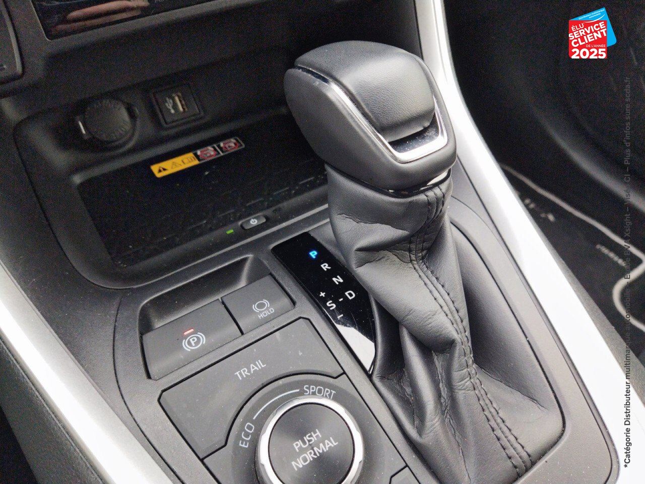 Véhicule d'occasion TOYOTA RAV4 2.5 HYBRIDE 218CH DYNAMIC 2WD MY24 chez Toyota Sarreguemines