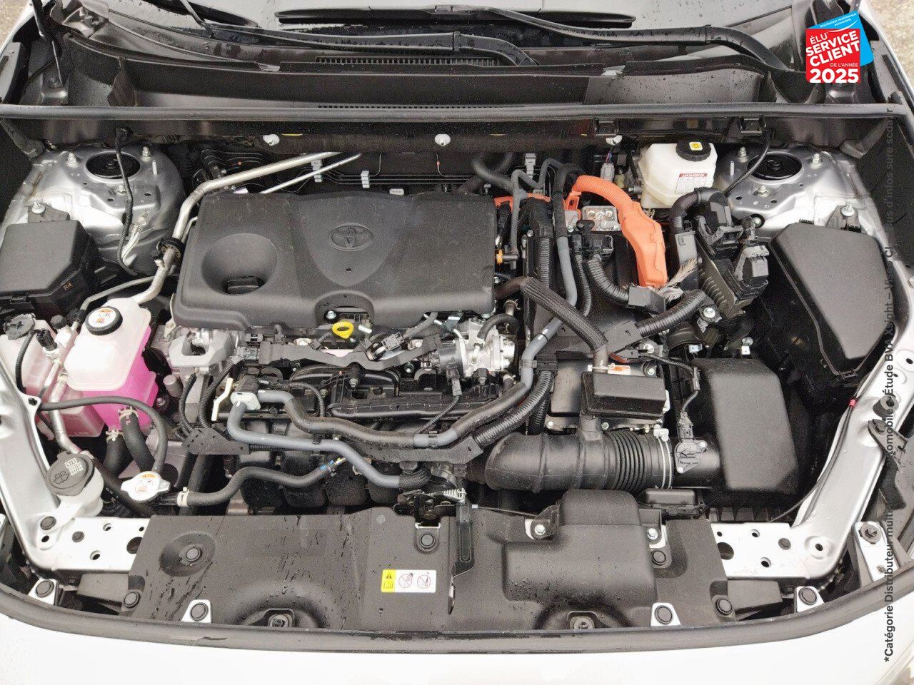 Véhicule d'occasion TOYOTA RAV4 2.5 HYBRIDE 218CH DYNAMIC 2WD MY24 chez Toyota Sarreguemines